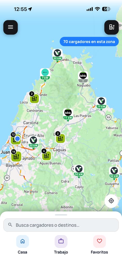 La app de Voltiway mostrando el mapa de cargadores de Puerto Rico con los pines de cada red.